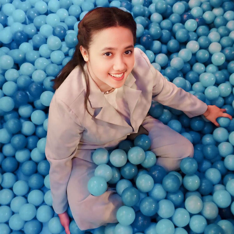 Elin Henreitha Up To ME