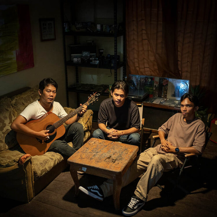 Melalui Album "3 Tangkai Gerbera", Alaraverse Menyusuri Cinta, Luka, dan Penerimaan