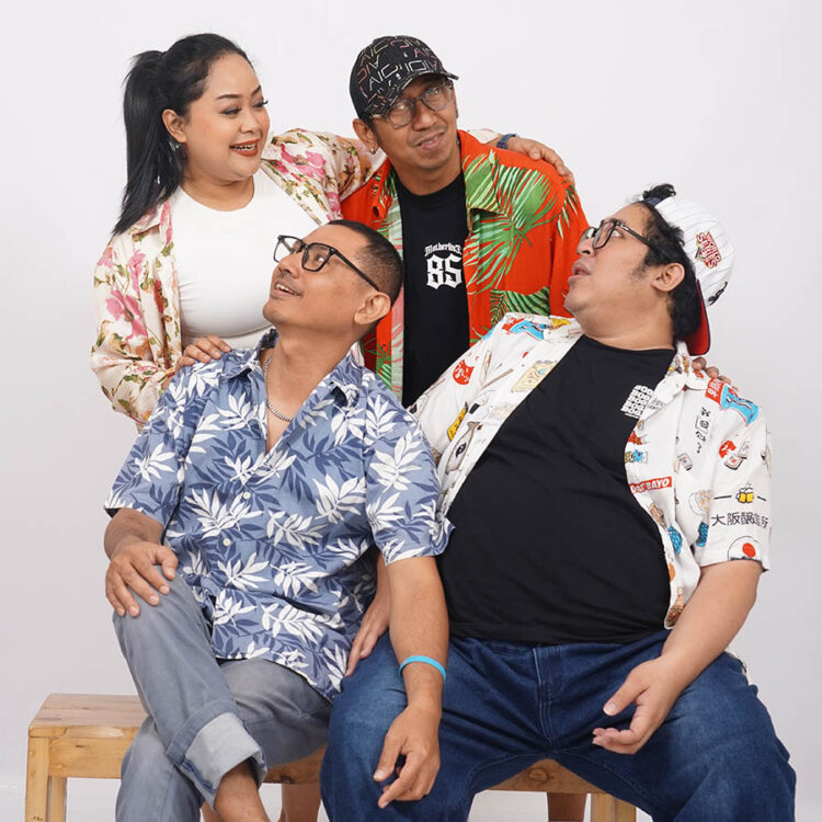 USIX Band Hati yang Terbuka